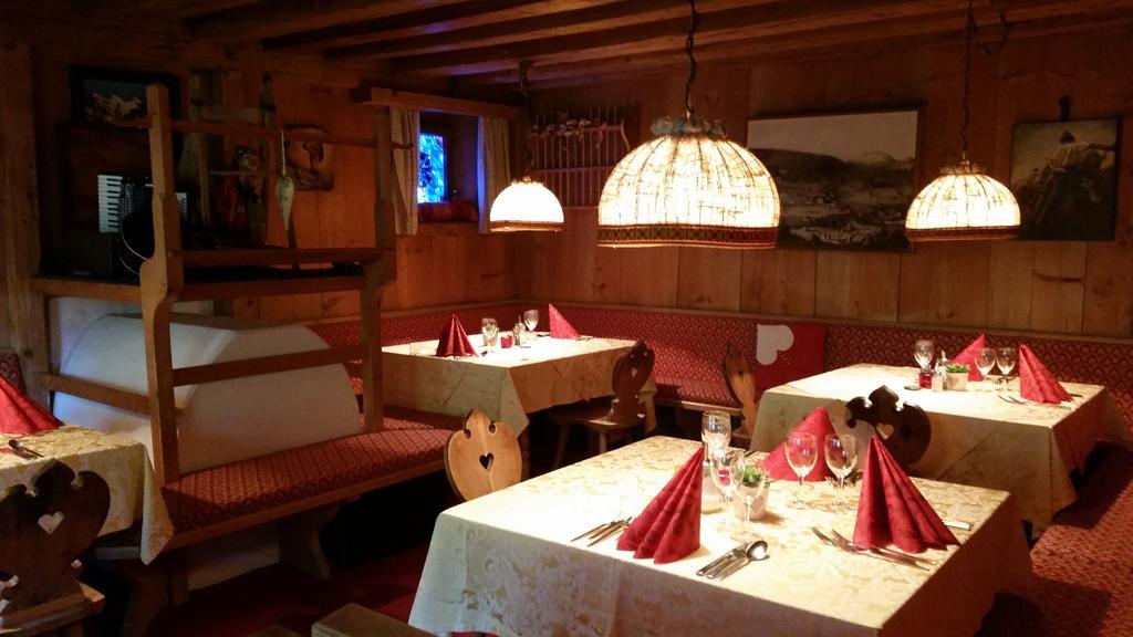 Hotel Villa Emilia Ortisei Exterior photo